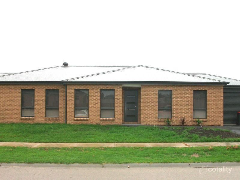 2/14 Georgia Ct, Bairnsdale, VIC 3875