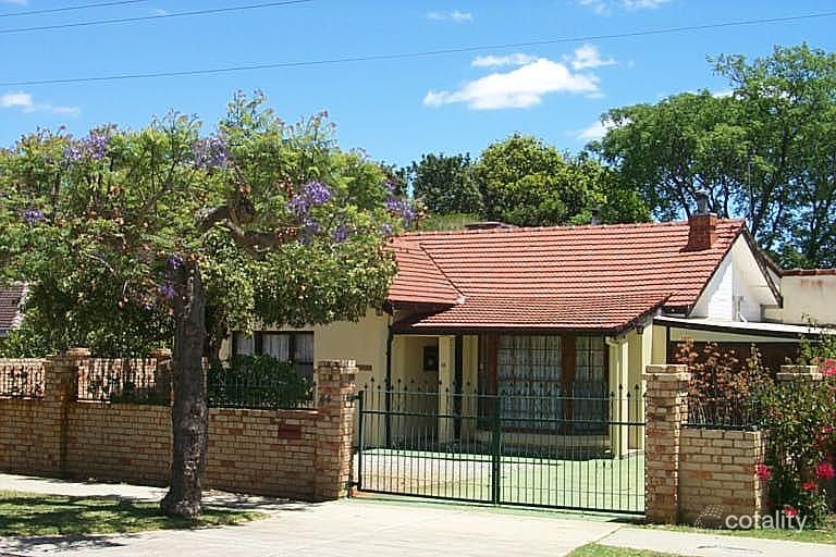 44 Gilwell Ave, Kelmscott, WA 6111