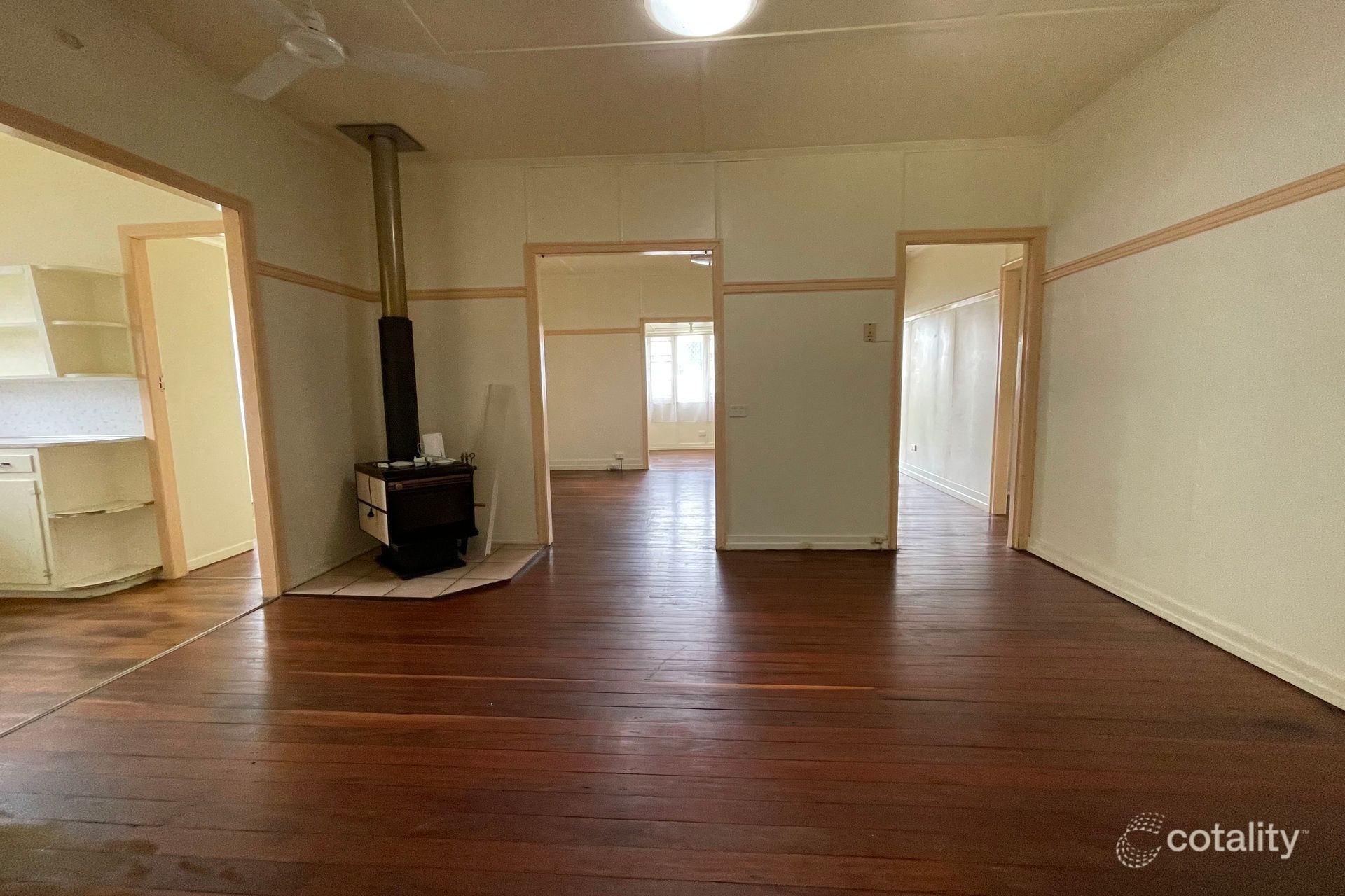 33 Easton St, Silkstone, QLD 4304