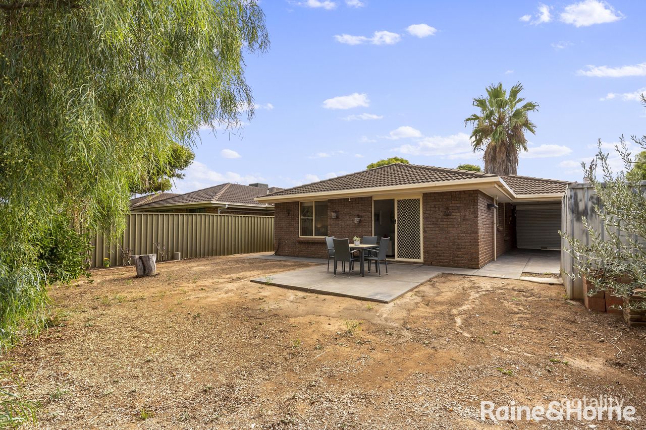 290 Martins Rd, Parafield Gardens, SA 5107