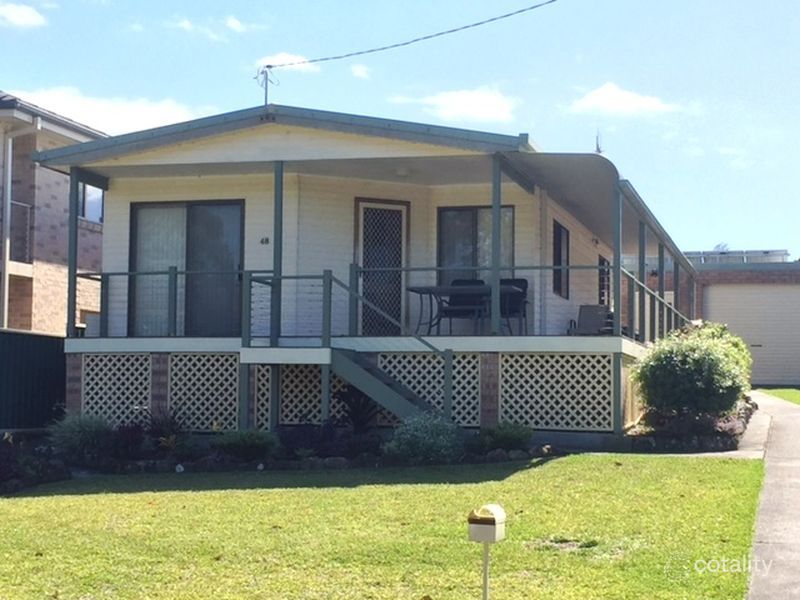 48 Saltwater Cres, Diamond Beach, NSW 2430