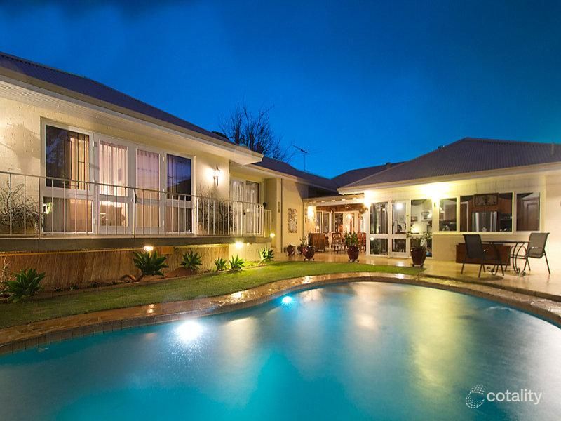 6 Davies Rd, Dalkeith, WA 6009