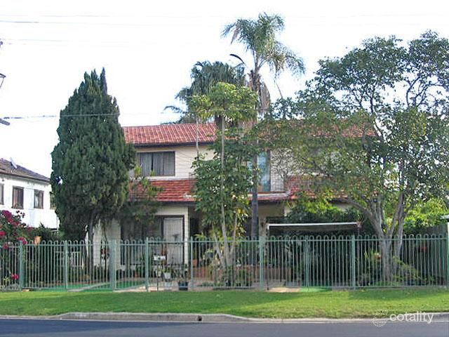 17 Moore St, Canley Vale, NSW 2166