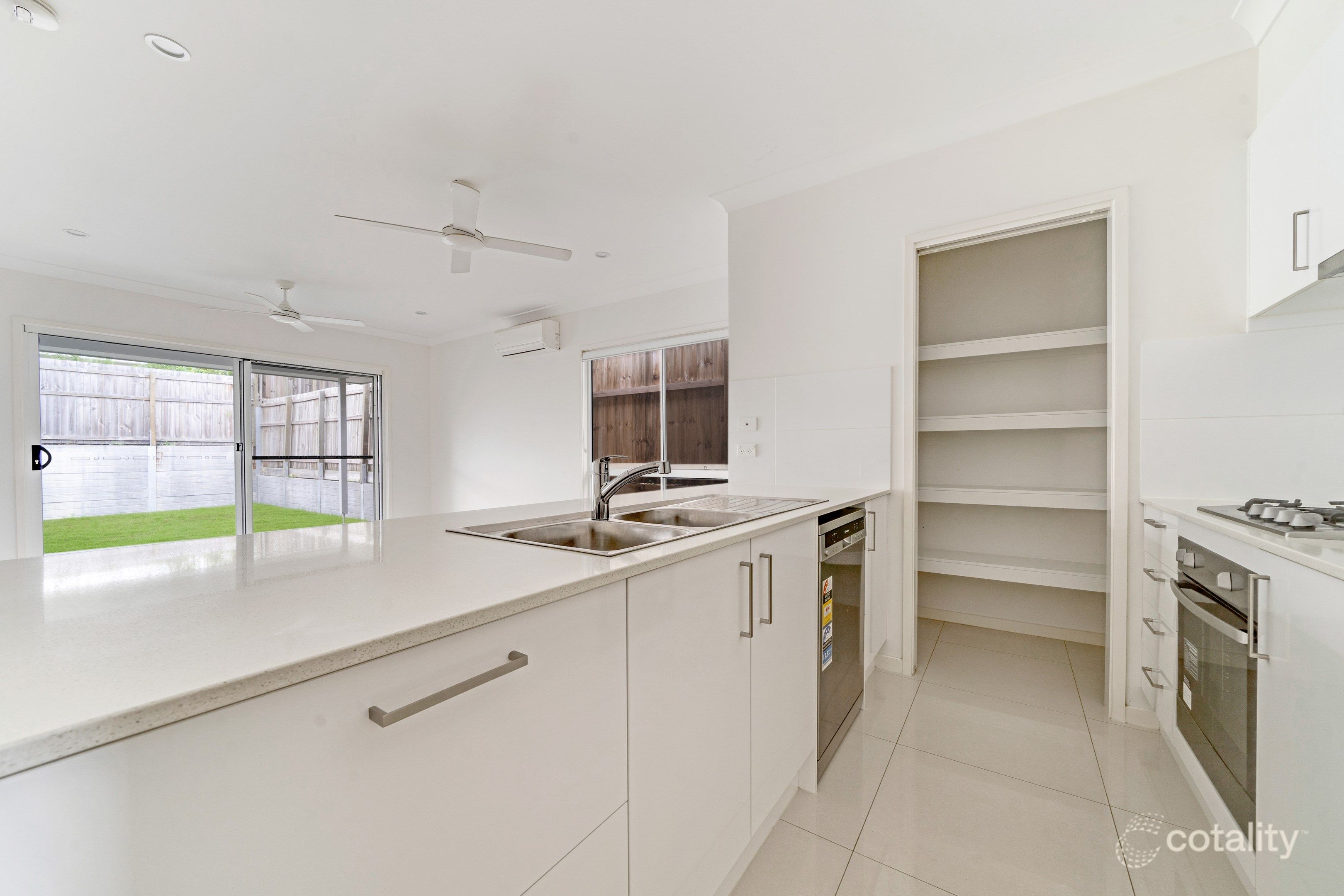 9 Wedgetail, Bahrs Scrub, QLD 4207