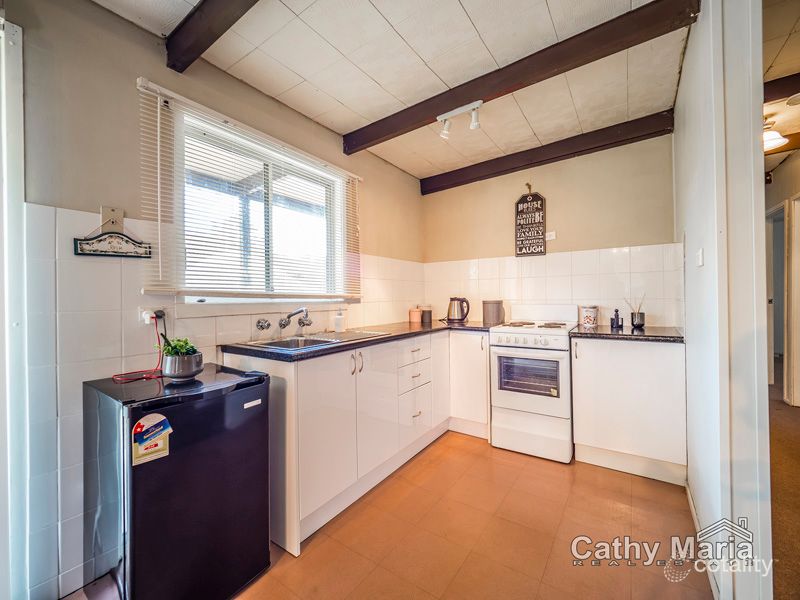19 Murrumbong Rd, Summerland Point, NSW 2259