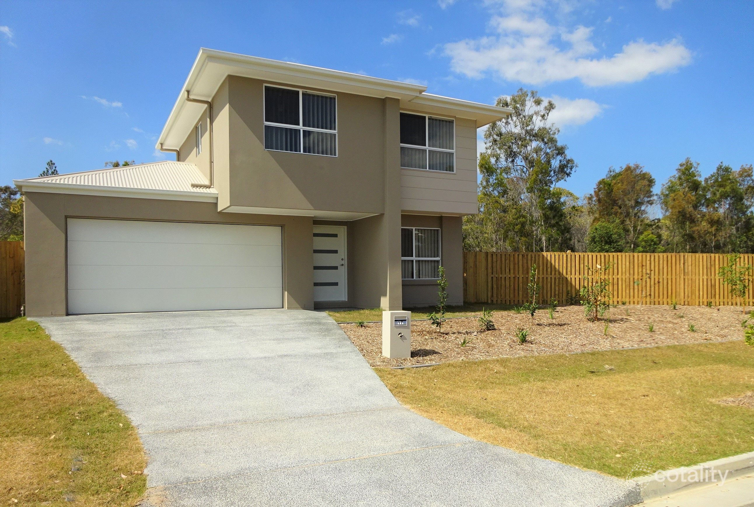 17 Mcpherson Cres, Coomera, QLD 4209