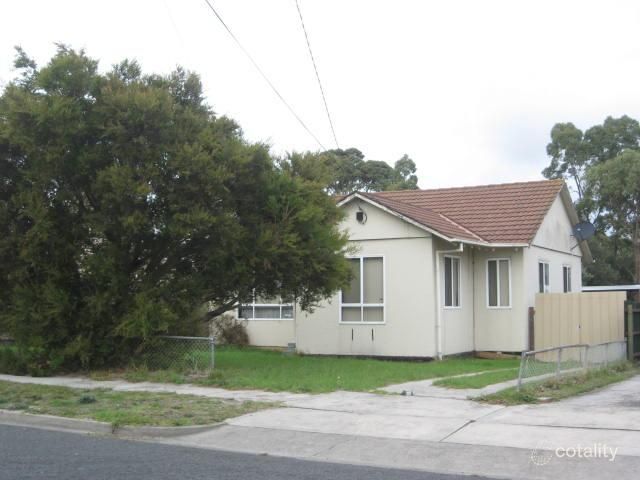 10 Pine St, Frankston North, VIC 3200