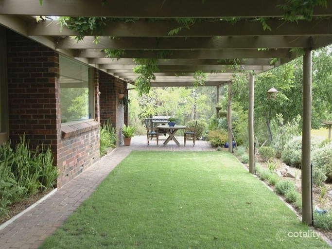 2 Cambridge Rd, Aldgate, SA 5154