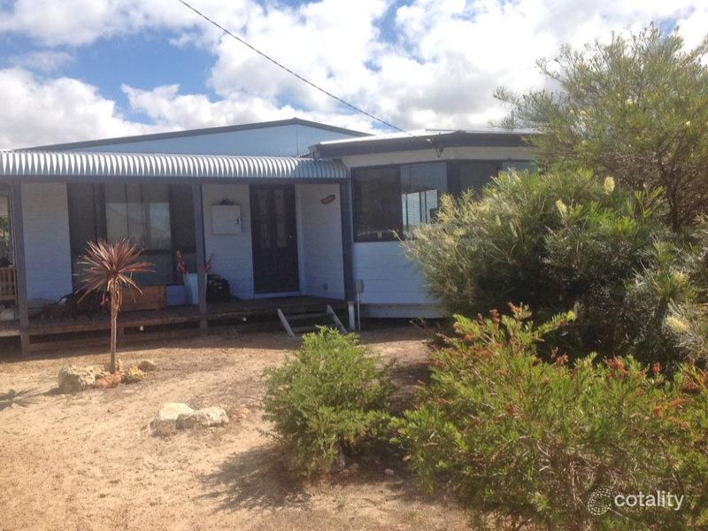 2 Qualup Ct, Bremer Bay, WA 6338