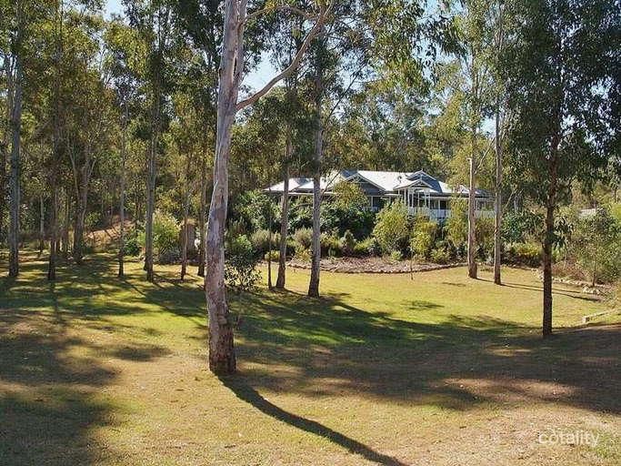 97 Bainbridge Dr, Pullenvale, QLD 4069