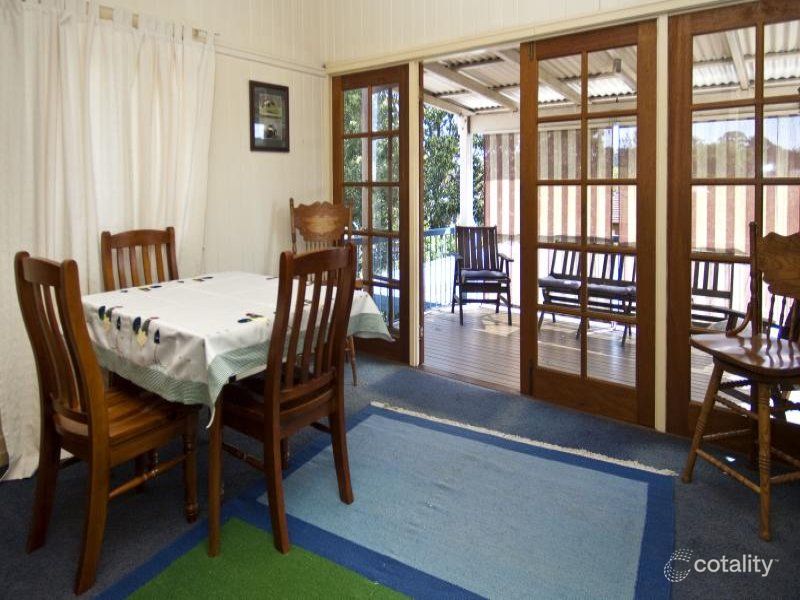 1 Moolabin Cres, Yeerongpilly, QLD 4105