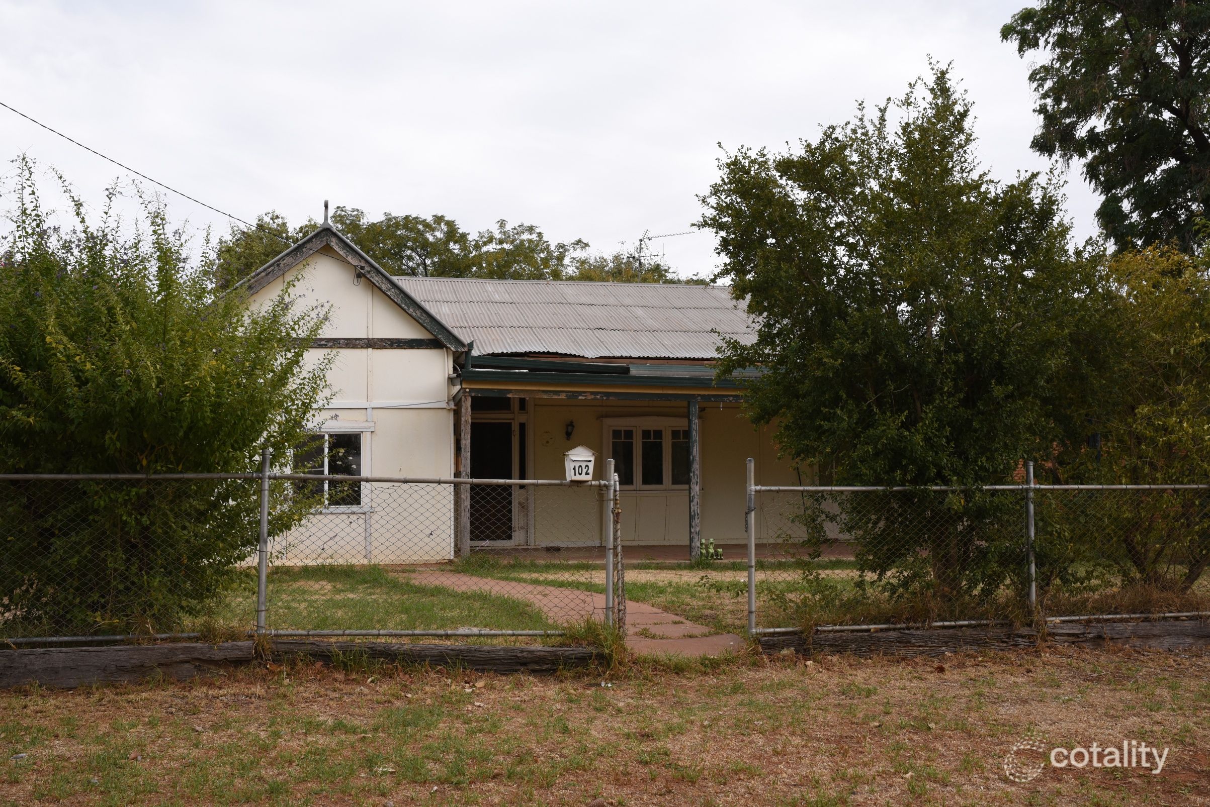 102 Meryula St, Narromine, NSW 2821