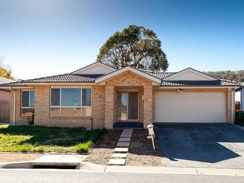 30 Dora St, Jerrabomberra, NSW 2619