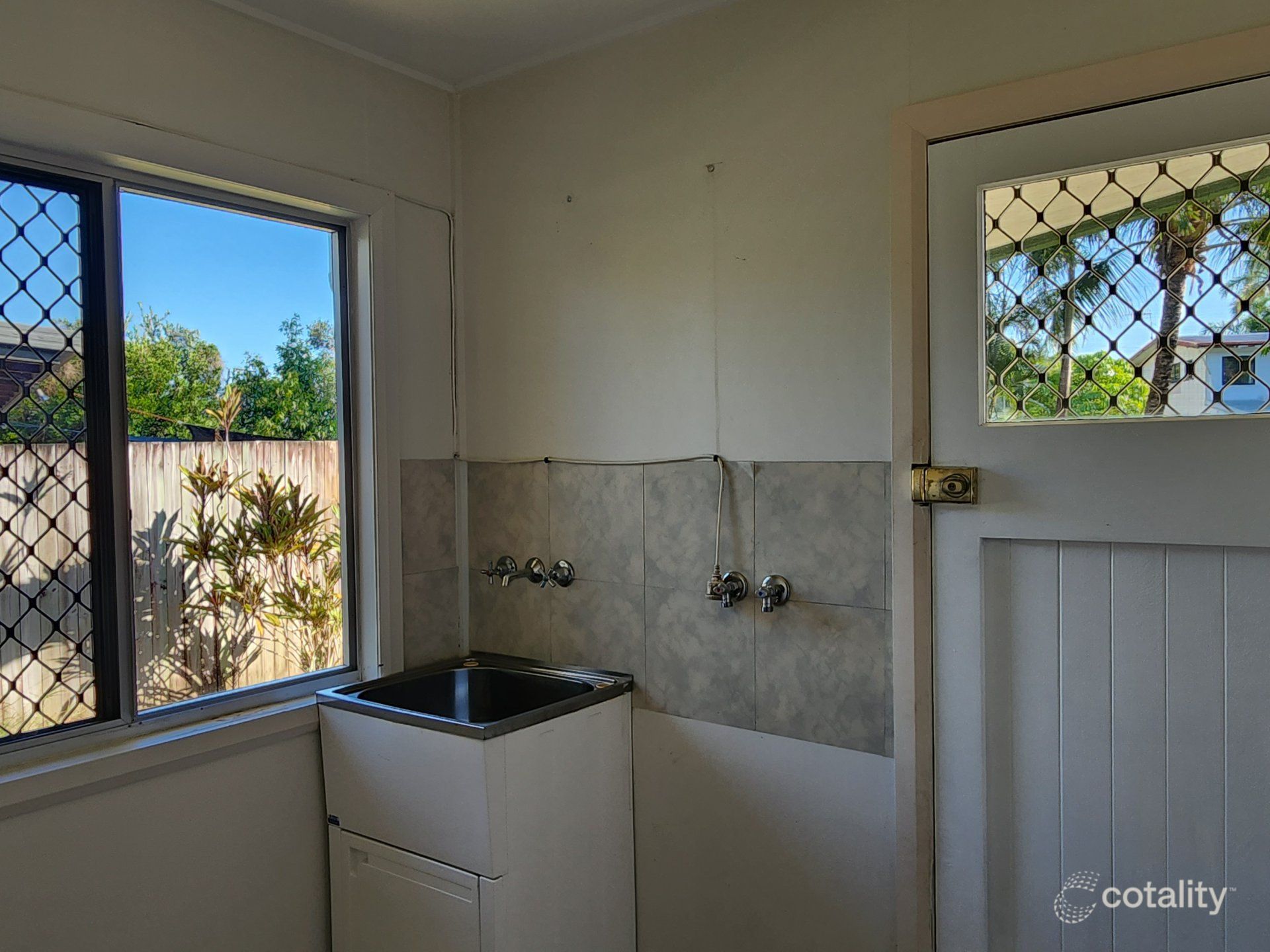13 Oxley St, Edge Hill, QLD 4870
