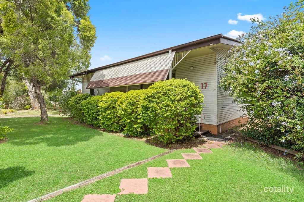 17 Albion St, Brassall, QLD 4305