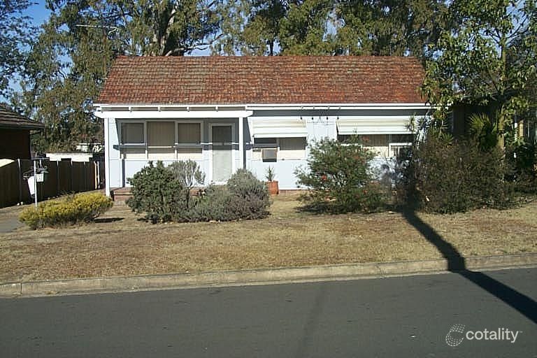 8 Lyle St, Girraween, NSW 2145