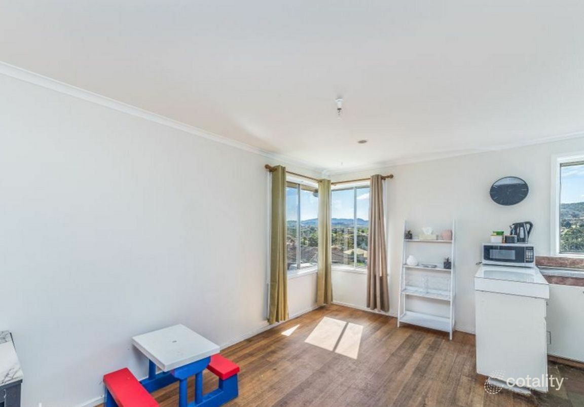 4 Clayton Dr, Herdsmans Cove, TAS 7030