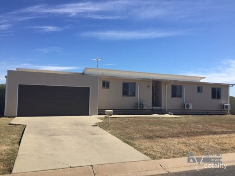 28 Summer Red Ct, Blackwater, QLD 4717