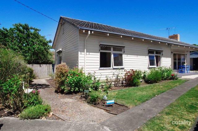 15 College Ct, Newtown, VIC 3220