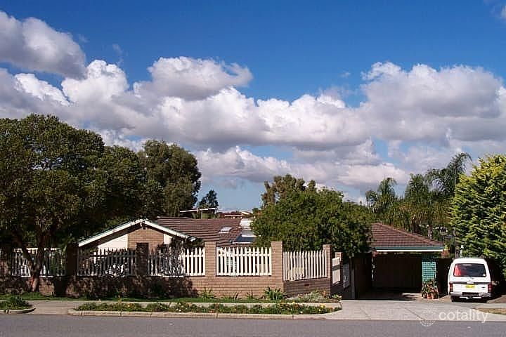 27 Petterson Ave, Kardinya, WA 6163