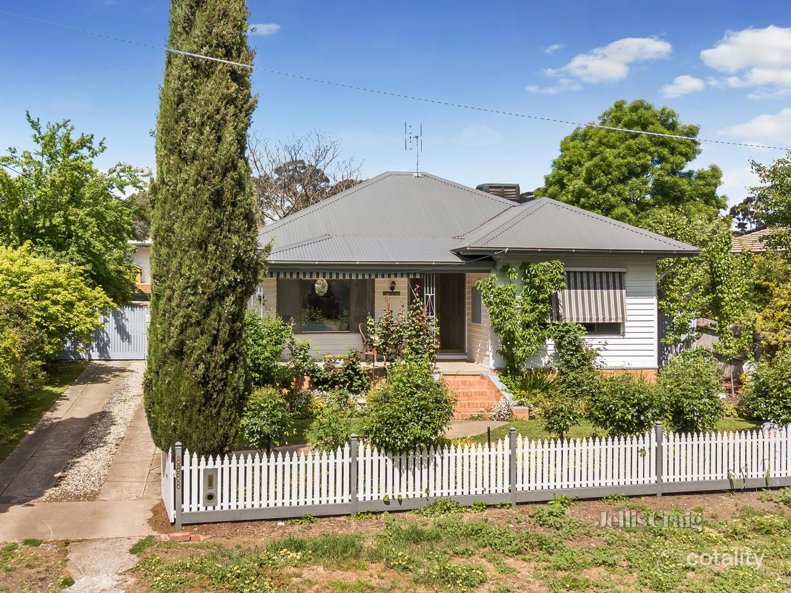 8888 Midland Hwy, Harcourt, VIC 3453