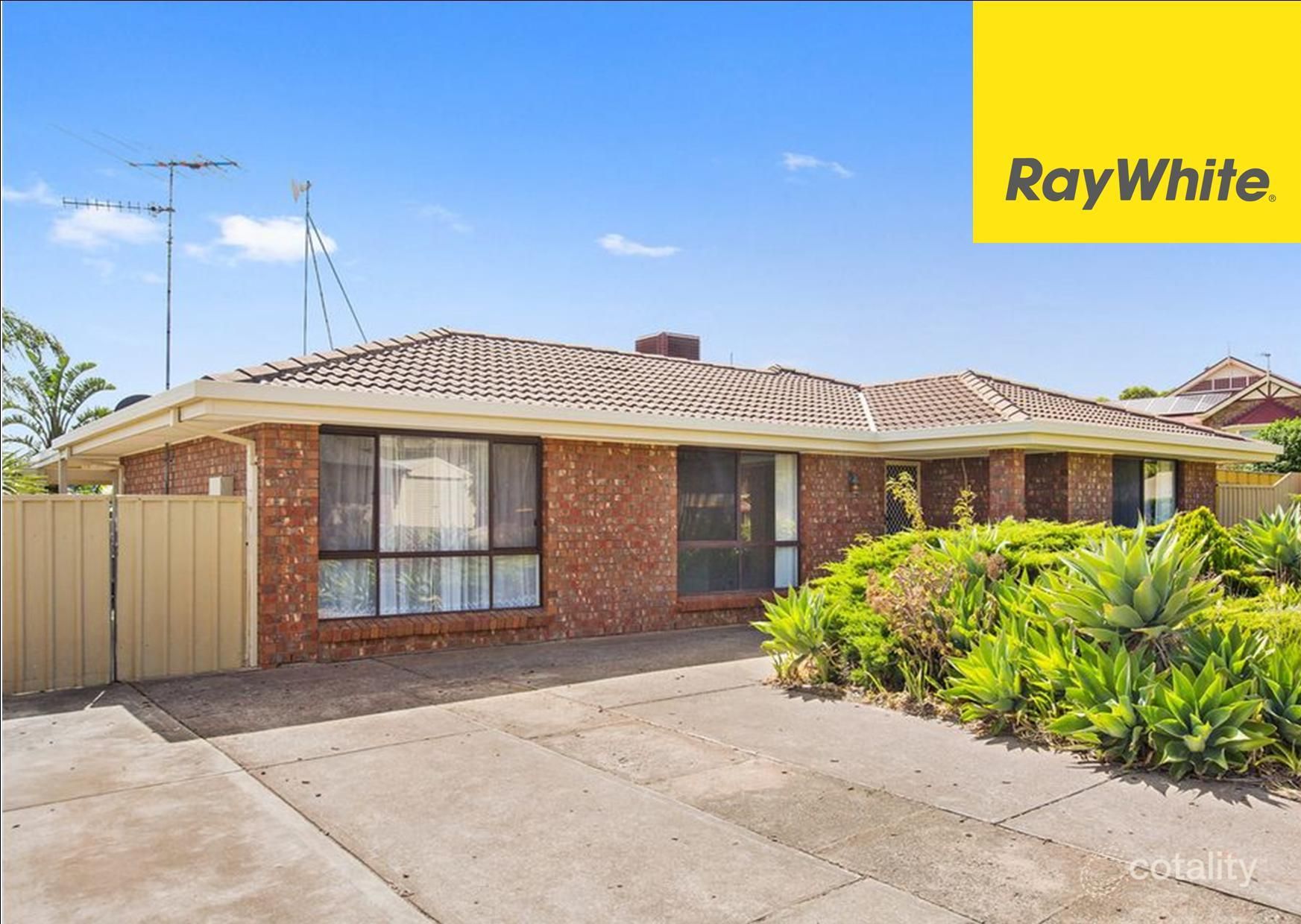 5 Normanton Ct, Craigmore, SA 5114