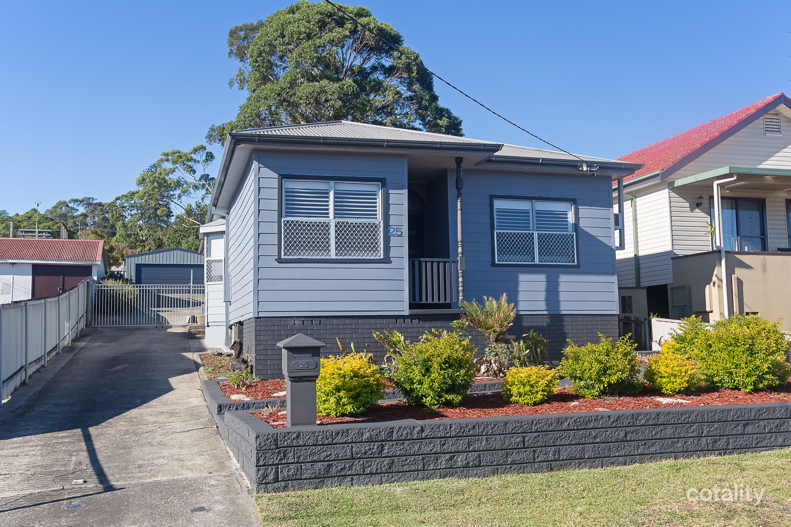25 Fern Valley Rd, Cardiff, NSW 2285