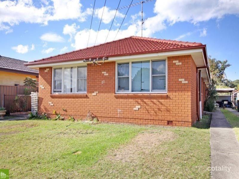 31 Waratah St, Windang, NSW 2528