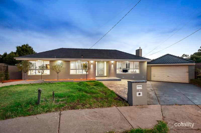 5 Avro Ct, Strathmore Heights, VIC 3041