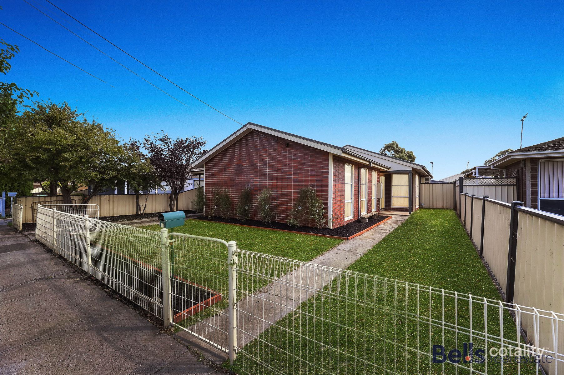13 Oakwood Rd, Albanvale, VIC 3021