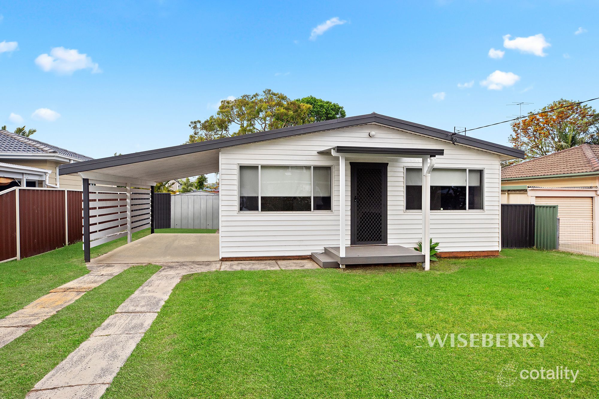 27 Robson Ave, Gorokan, NSW 2263