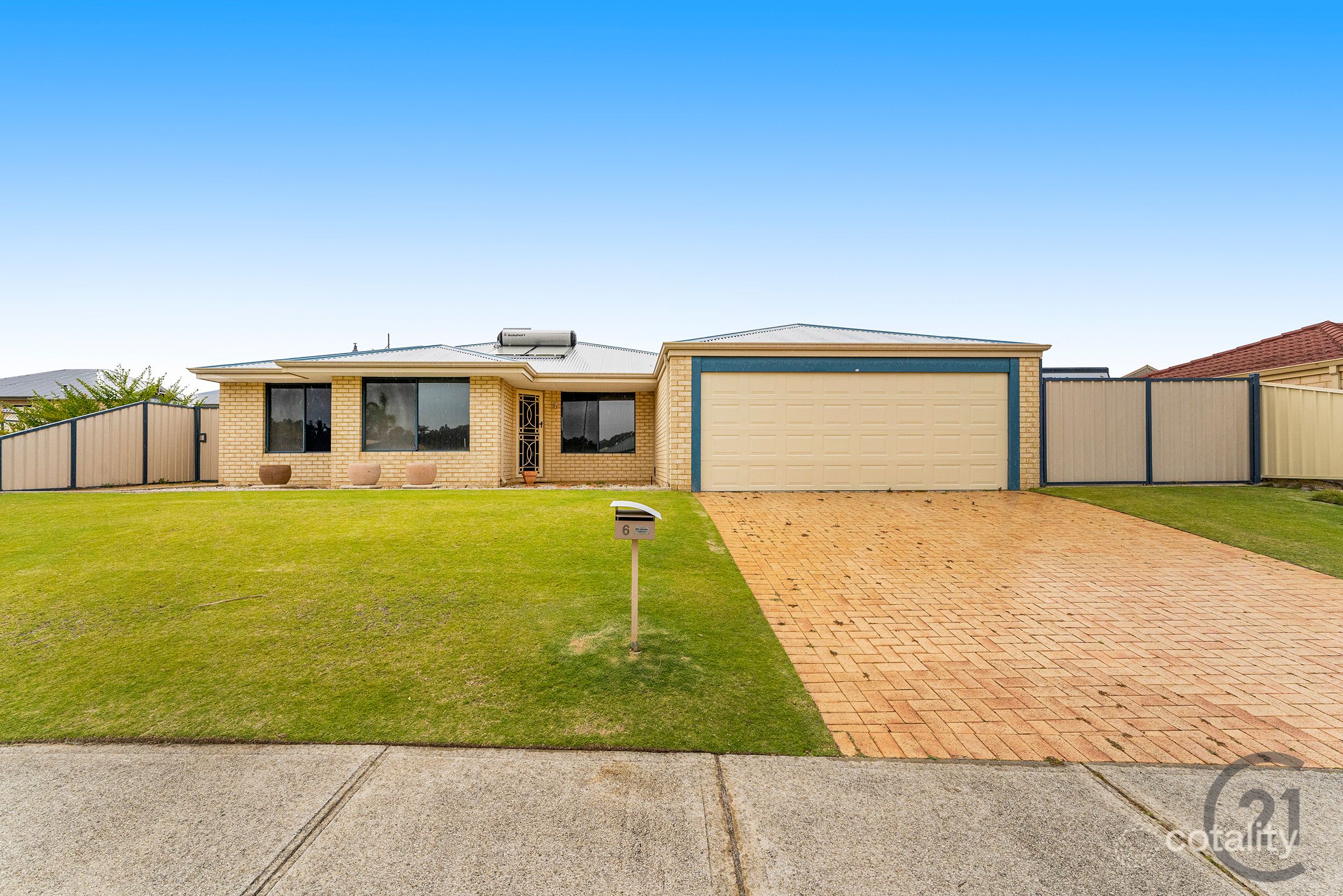 6 Hortonia Ave, Secret Harbour, WA 6173