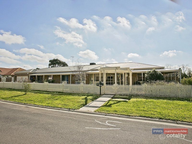 71 Hopetoun Rd, Werribee, VIC 3030