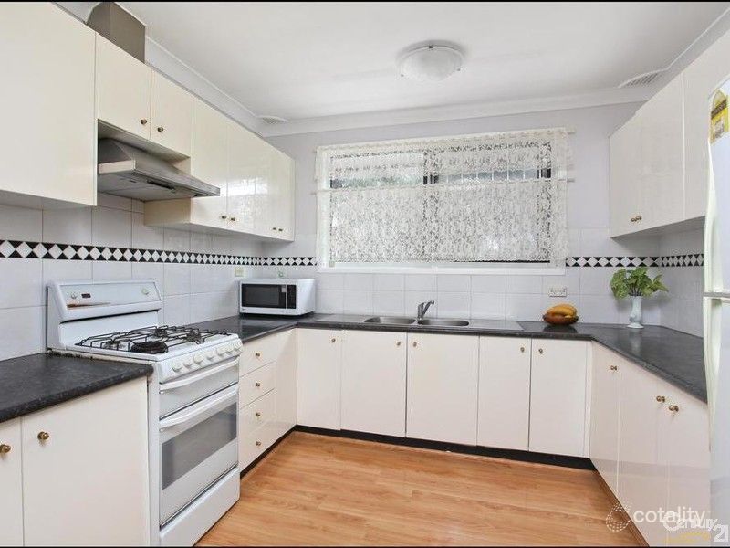 15 Huron Pl, Seven Hills, NSW 2147