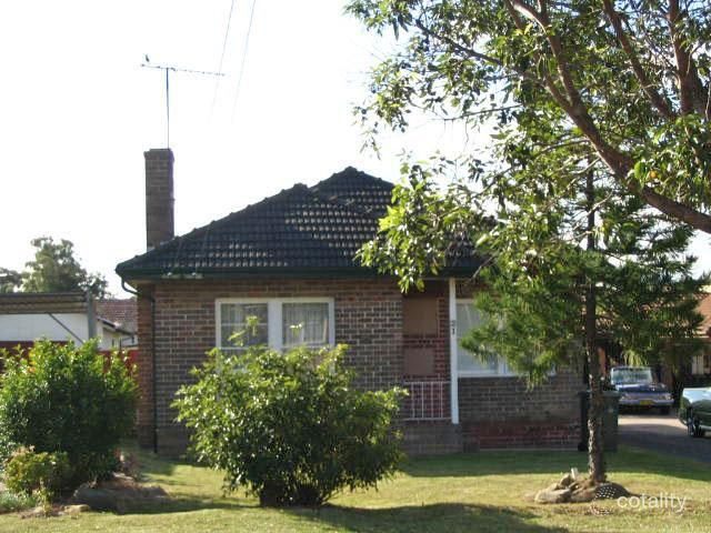 21 Belmore St, Villawood, NSW 2163