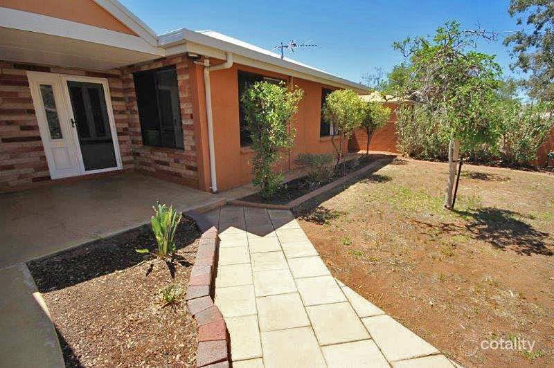 8 Battarbee St, Araluen, NT 0870