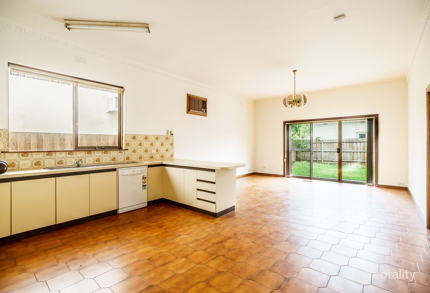 49 Parkside St, Elsternwick, VIC 3185