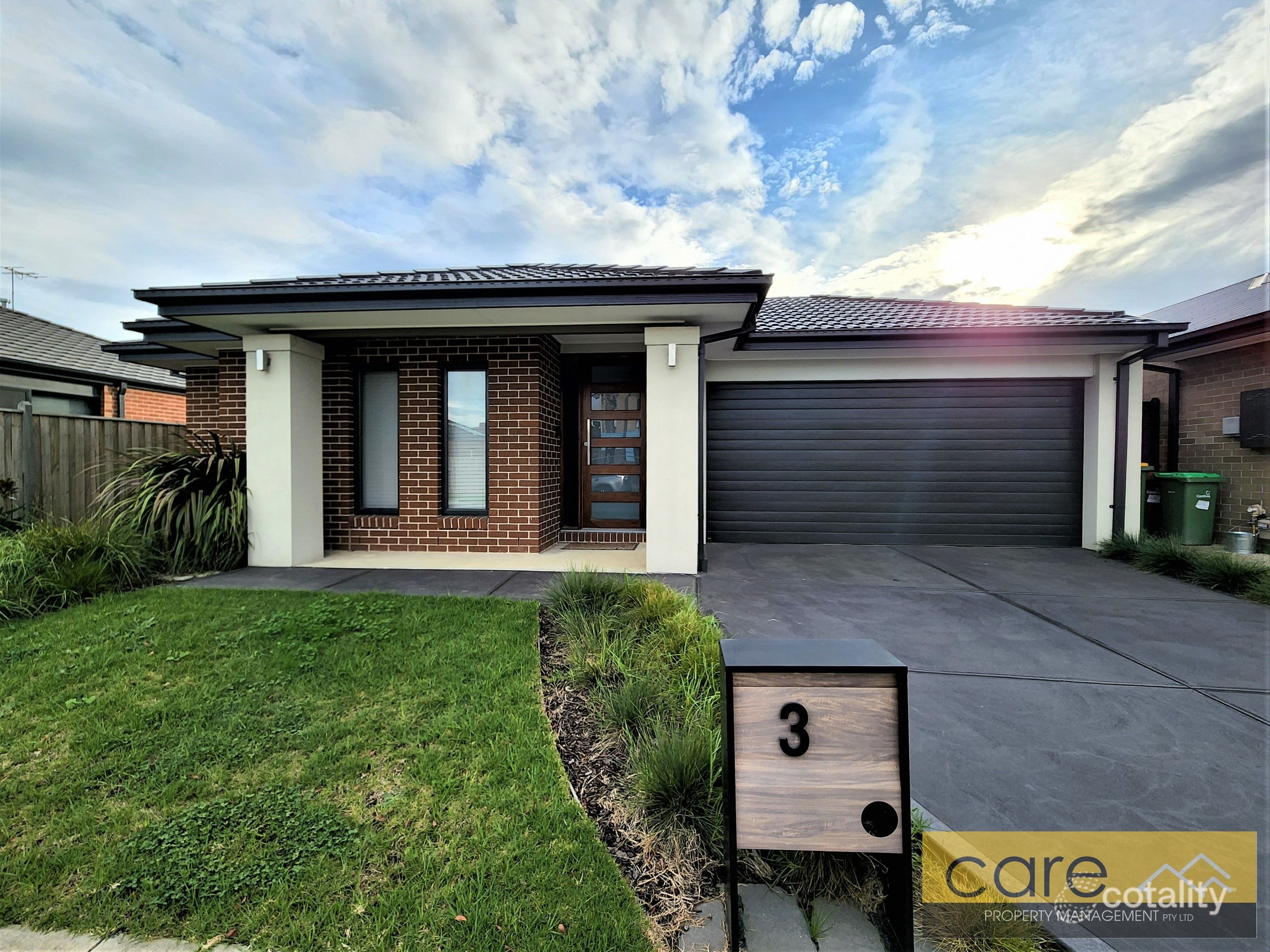 3 Golden Banksia Dr, Officer, VIC 3809