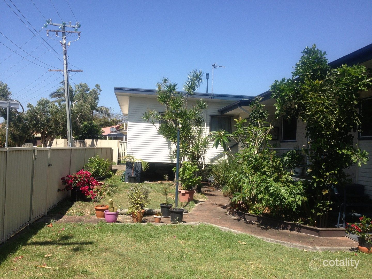 2/24 Errol Ave, Paradise Point, QLD 4216