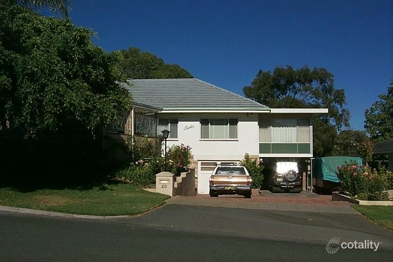 20 Boronia Cres, City Beach, WA 6015