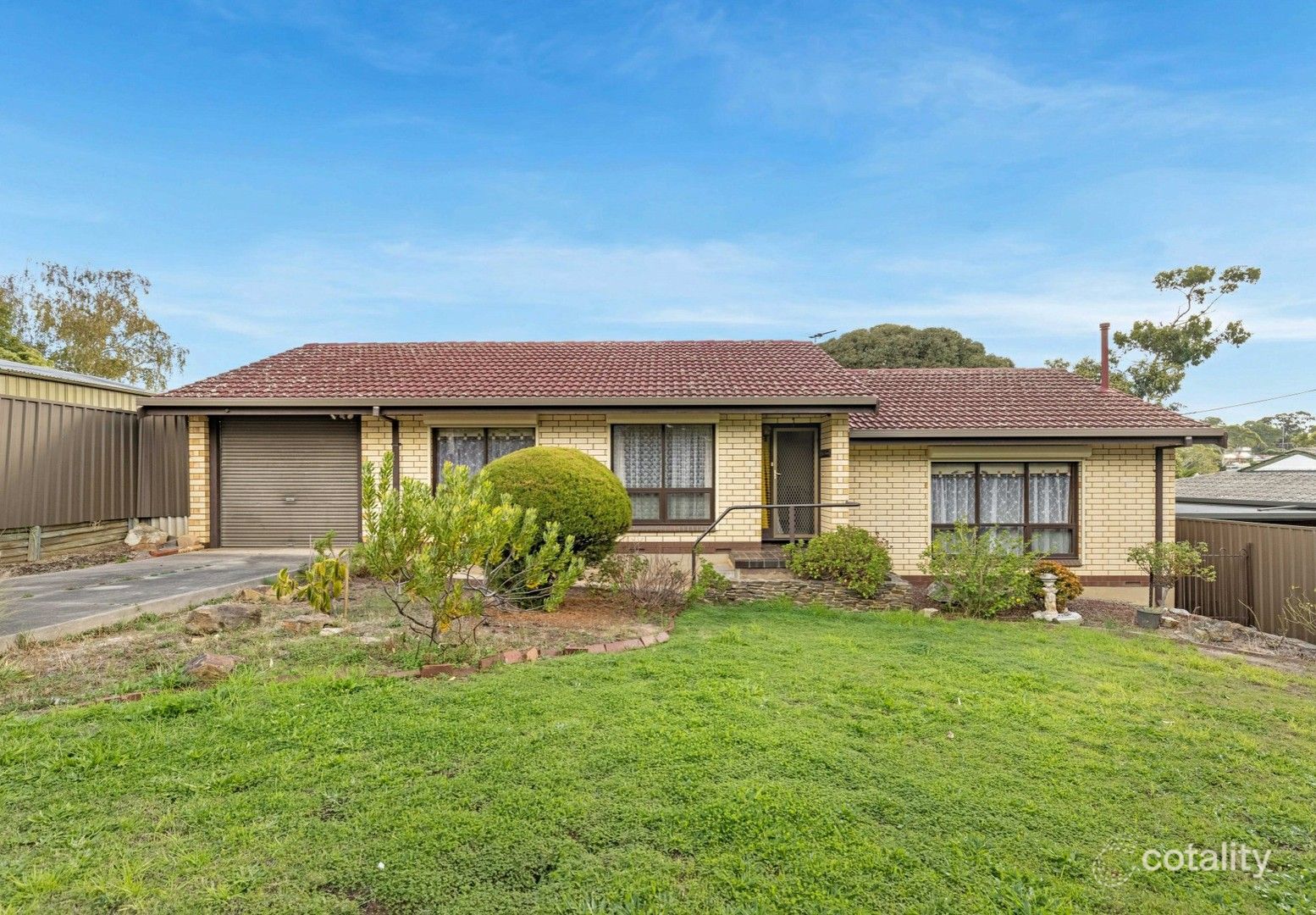 10 Regency Rd, Happy Valley, SA 5159