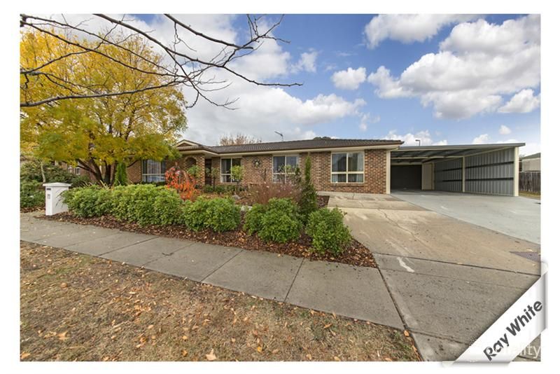 14 Forsythe St, Banks, ACT 2906