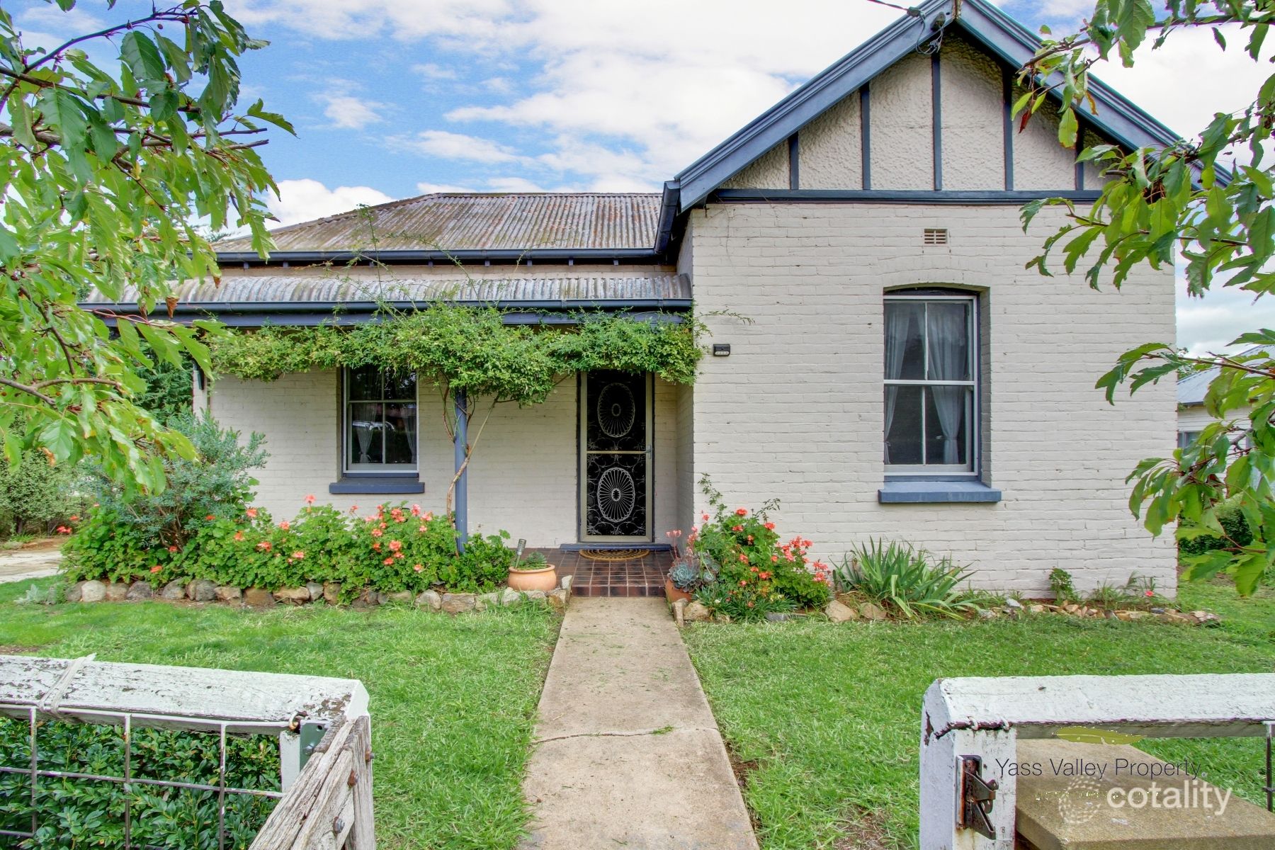 5 Plunkett St, Yass, NSW 2582