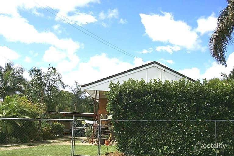 19 Lucas St, Dinmore, QLD 4303