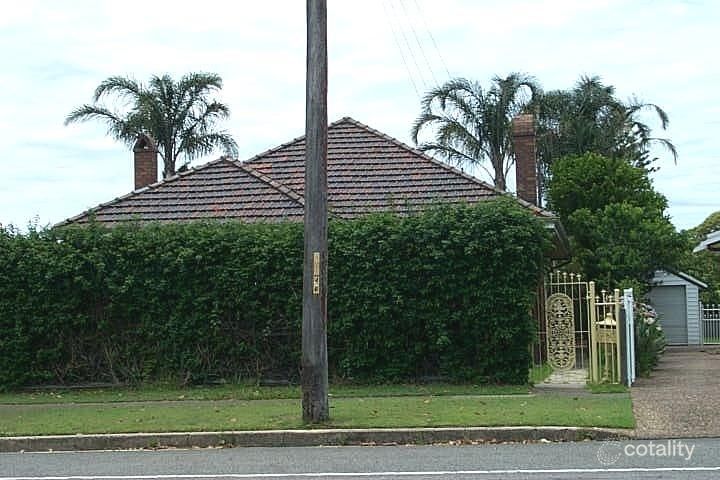 111 Gordon Ave, Hamilton South, NSW 2303