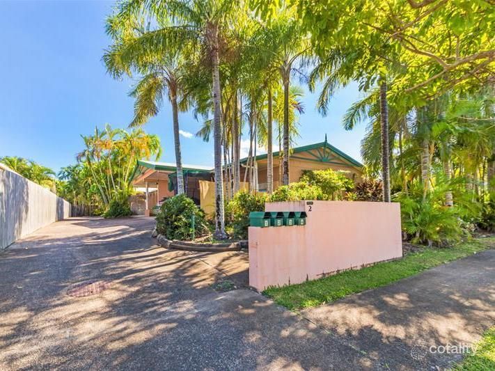 4/2 Ingham Ct, Mooroobool, QLD 4870