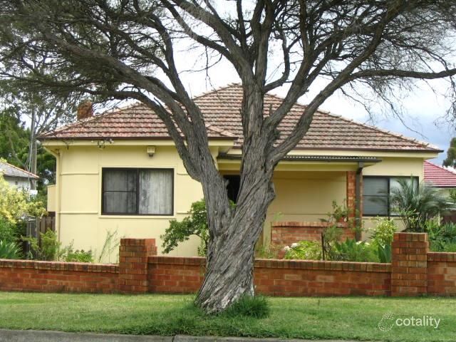 9 Linden Ave, Punchbowl, NSW 2196