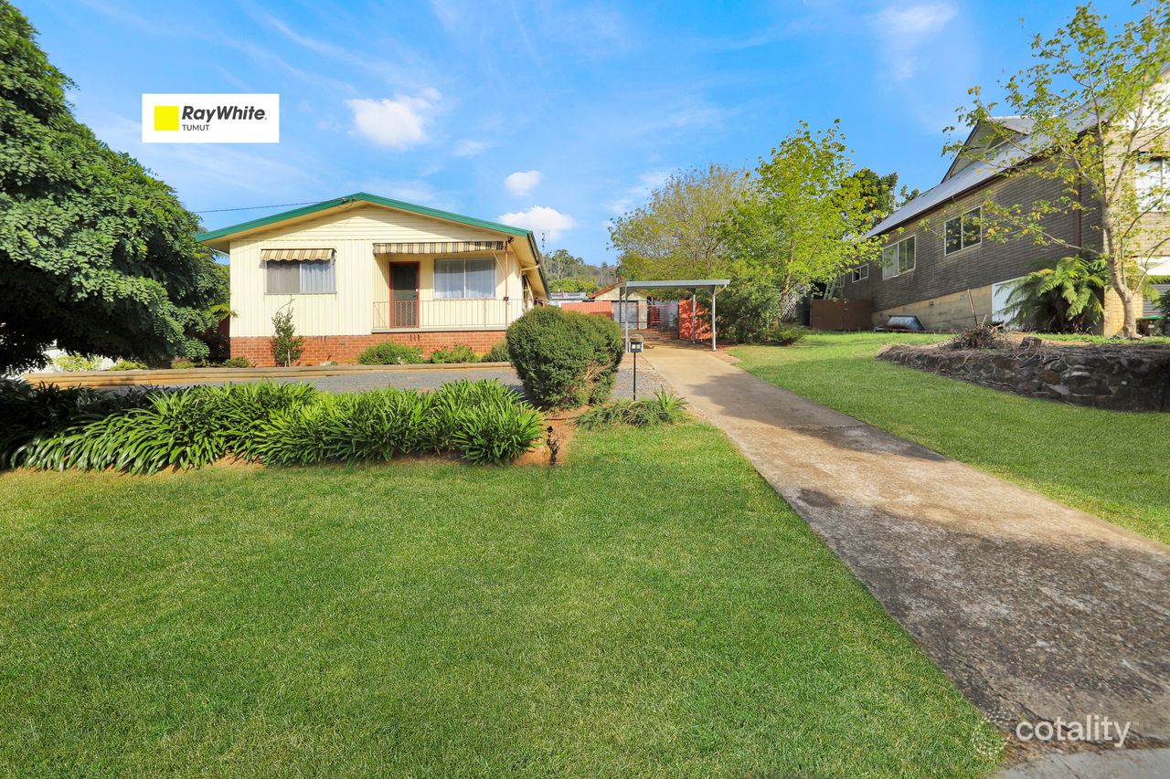 28 Corra Lyn Ave, Batlow, NSW 2730