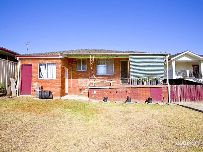 1 Coletta Pl, Prestons, NSW 2170