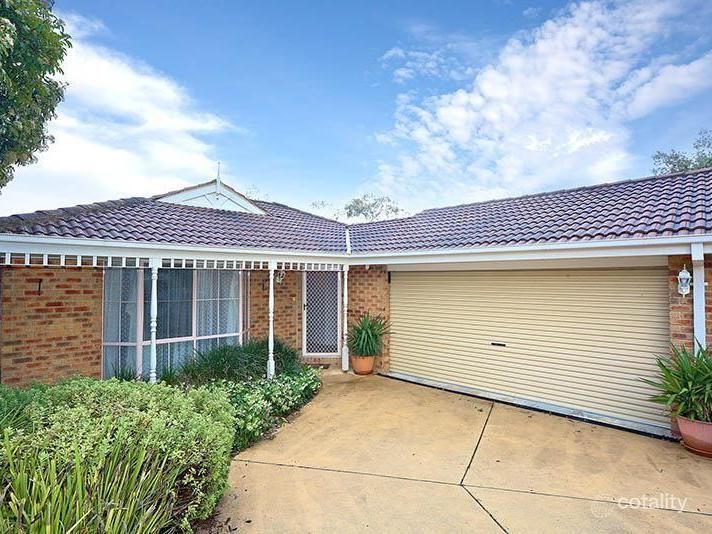 27 Latrobe Ct, Croydon Hills, VIC 3136